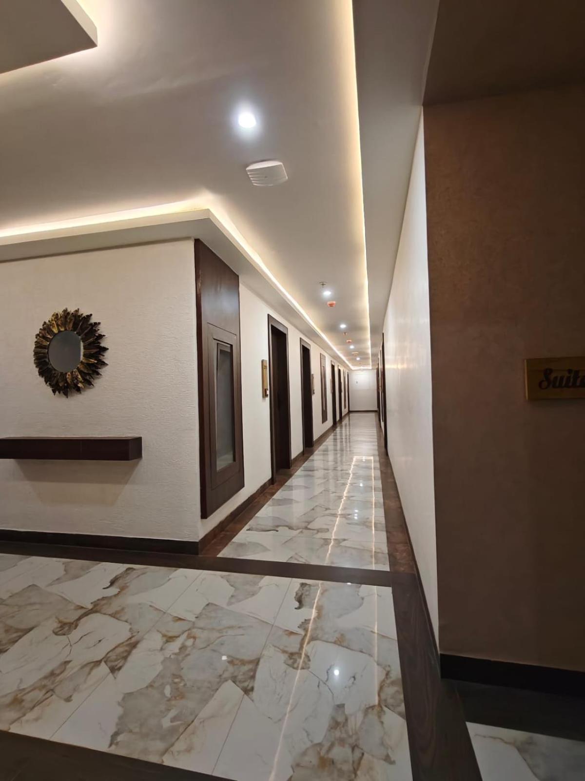 Hotel Basant Sarovar Mathura Exterior foto